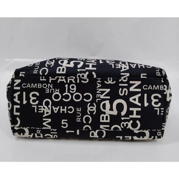 Chanel - "By Sea" - 31 Rue Cambon - Black Logo Canvas Tote Bag -PRISTINE - Picture 4 of 8